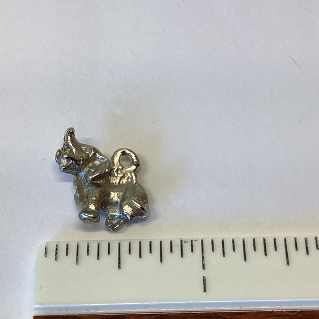 Silver Toned Elephant Pendant / Charm in Jewellery & Watches in Winnipeg - Image 2