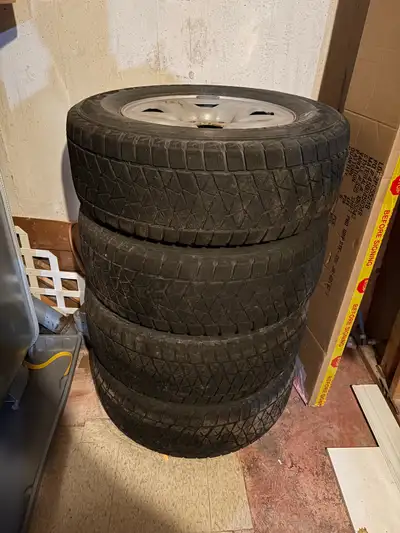 Used Tires and Rims P275/65R18 Tires are worn so this is mainly for the rims.