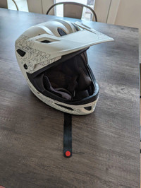Giro Mountain Bike Helmet