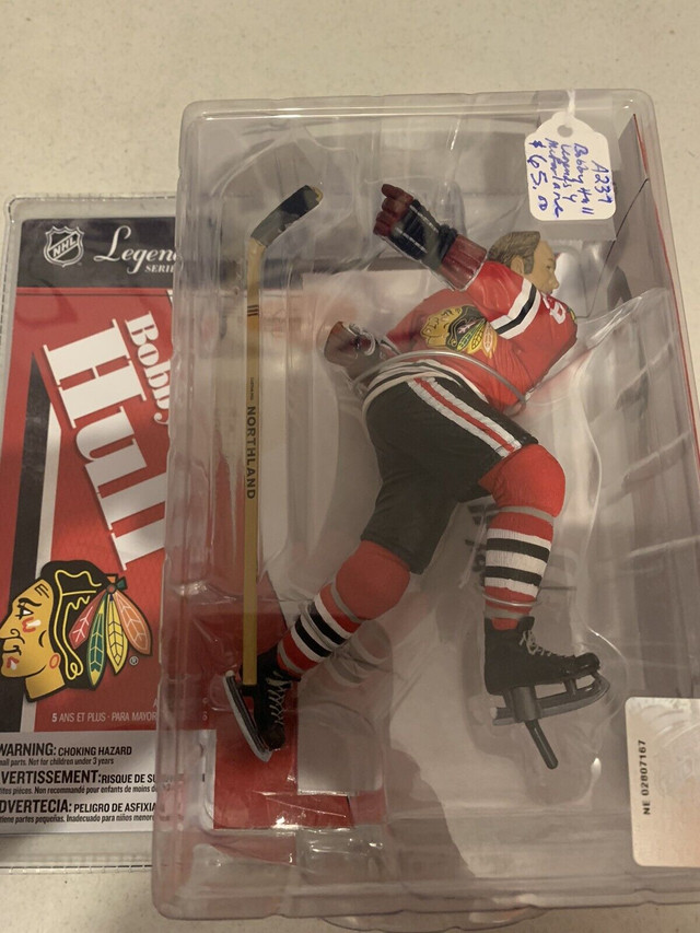 Bobby Hull Chicago Blackhawks Legends 4 McFarlane Booth 278 in Arts & Collectibles in Edmonton