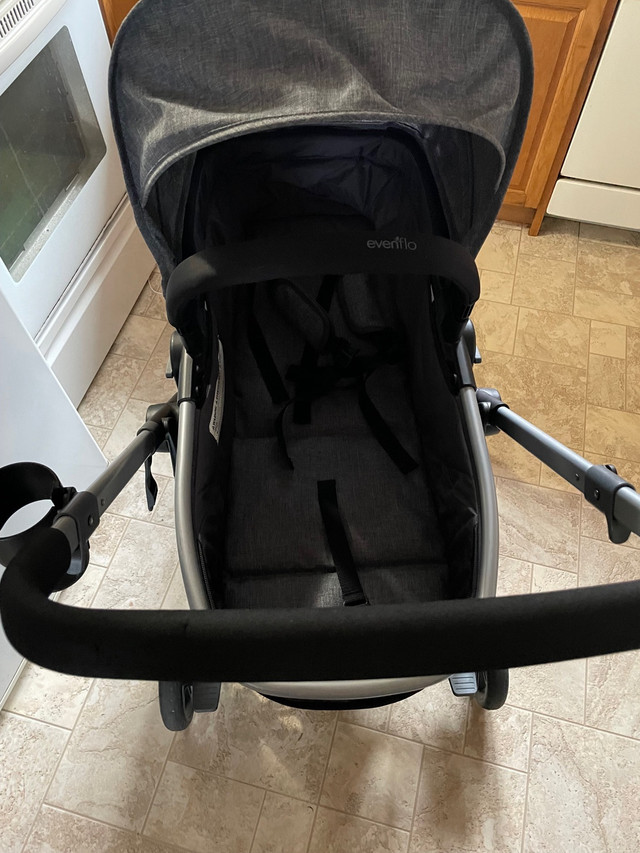 Evenflo omni travel system  in Strollers, Carriers & Car Seats in Cape Breton - Image 2