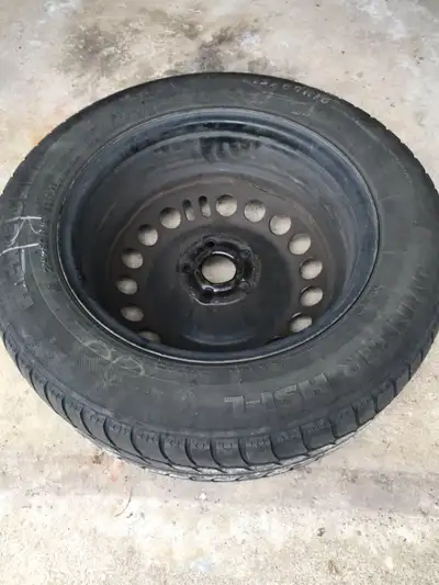 it is winter tires with steel wheels, HERCULES, 215/60R16, we have total 4 pieces. Please check pict...