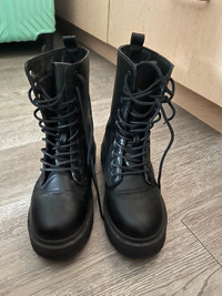 Women’s Winter Chunky Boots