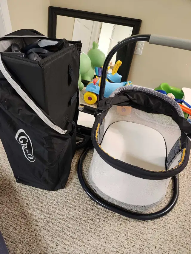 Graco Play Bassinet Playset in Playpens, Swings & Saucers in Ottawa - Image 3