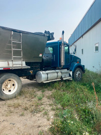 Tandem Dump Trucks for hire