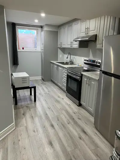 Room for rent in Doon South area