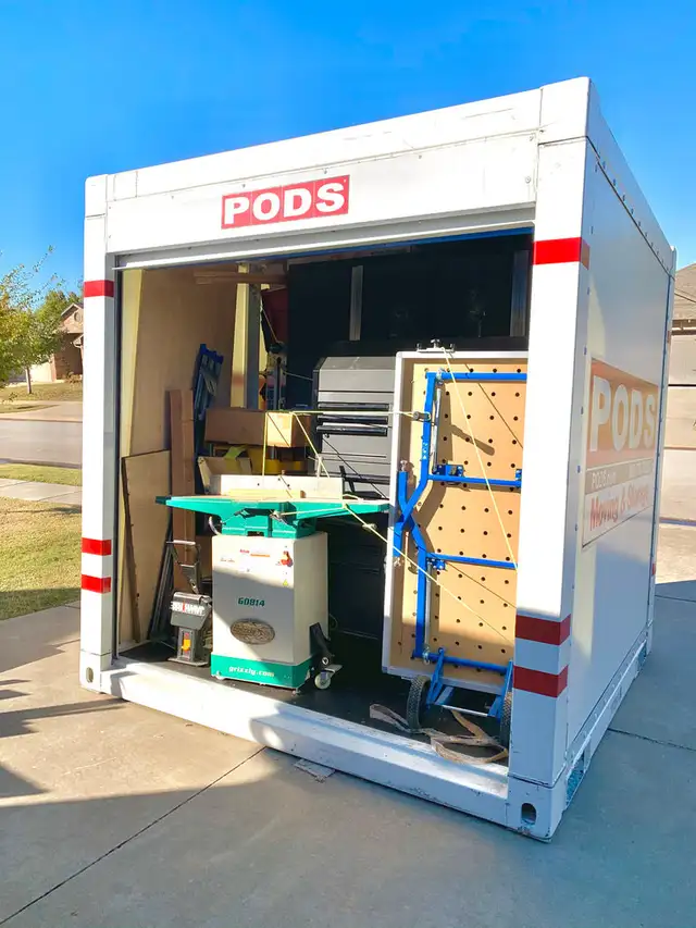 Moving services 414910609852344321