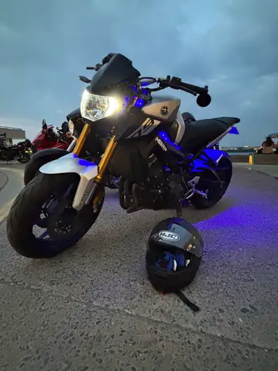 2015 mt09 only 10k on it full alkrapovic exhaust led headlight and tail light, tst tune , k and n in...