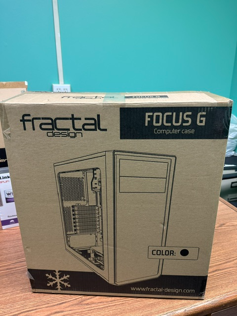 Fractal Design Focus G ATX Case in Desktop Computers in City of Toronto - Image 2