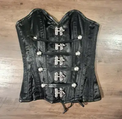 Corset Gothic, View more