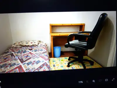 FURNISHED ROOM AVAILABLE NOW STUDENTS PREFERRED Furnished (Private) bedroom (with 2 windows), availa...