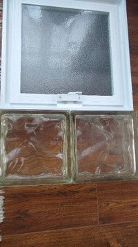 Ventilating window for glass block wall