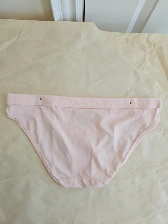 Calvin Klein bikini Panties underwear Women size M, $5 each in Women's - Bottoms in Markham / York Region - Image 5