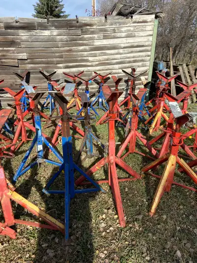 Pipe stands 14000 lb capacity, View more