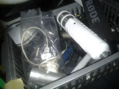 Rode NTG2 NTG-2 Shotgun Microphone 500+ mics akg audio technica shure vlog studio mics LES PRIX EN C...