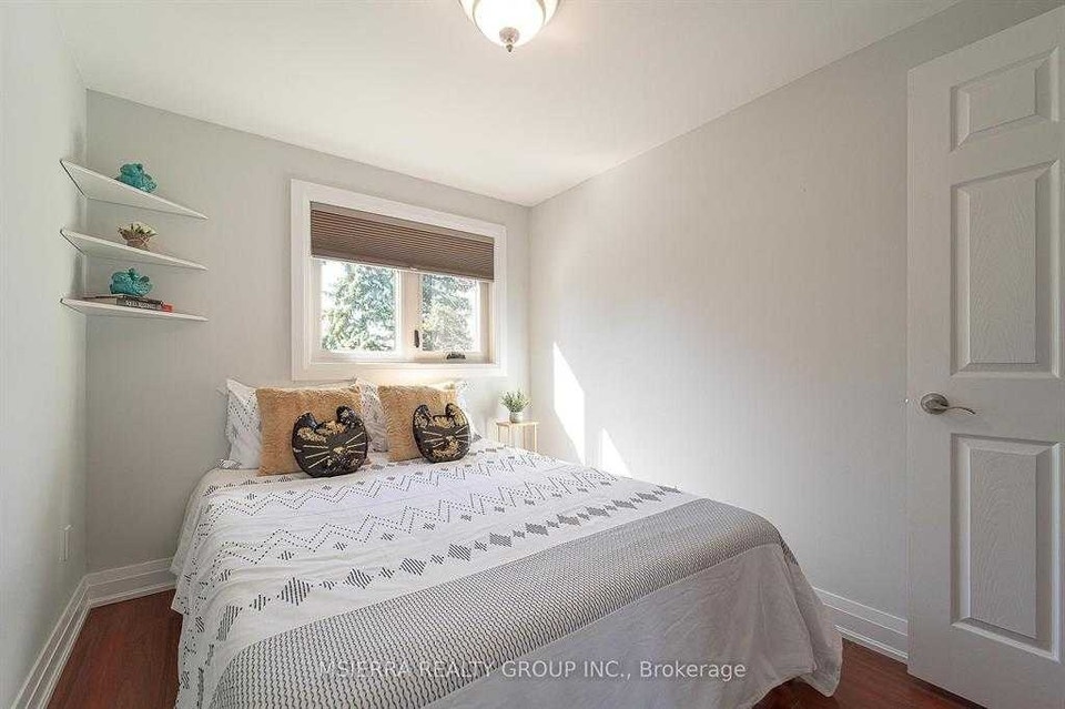 Private room available on upper floor 2