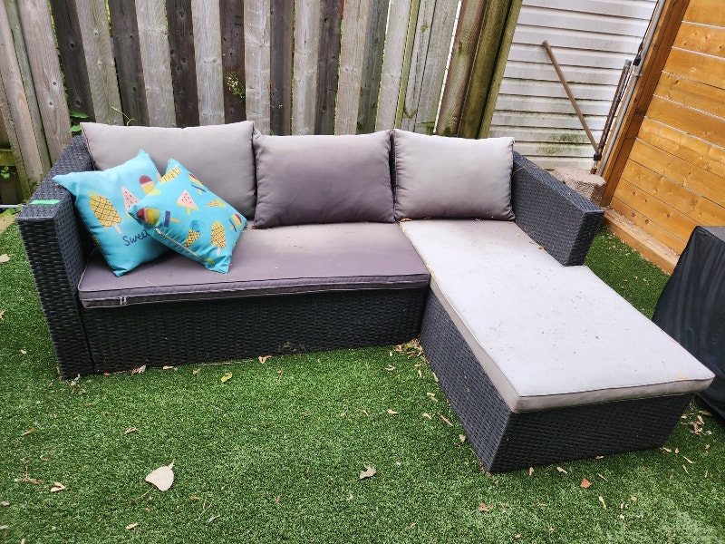 Free Patio Furniture Couch Free Stuff City of Toronto Kijiji