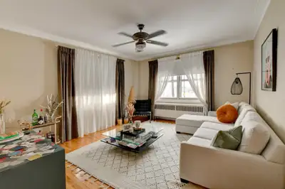 5.5 NICE APARTMENT FOR RENT GRAND & BEAU 5 1/2 LOGEMENT À LOUER