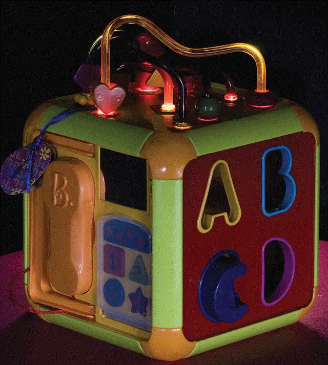 Cube d'activités / Marque Battat (1 an et +) in Toys in Sherbrooke - Image 6
