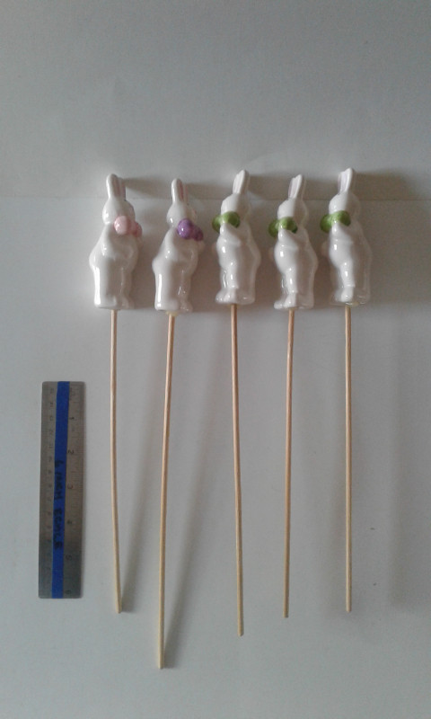 EASTER BUNNIES ON STICKS for arrangements, 5 bunnies, 3 colours in Holiday, Event & Seasonal in Kitchener / Waterloo - Image 4