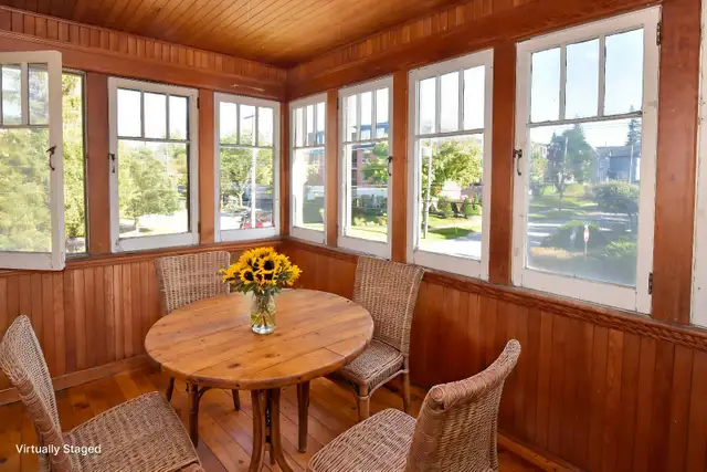 Central 3 Bdrm with Tons of Character! in Long Term Rentals in Peterborough - Image 9