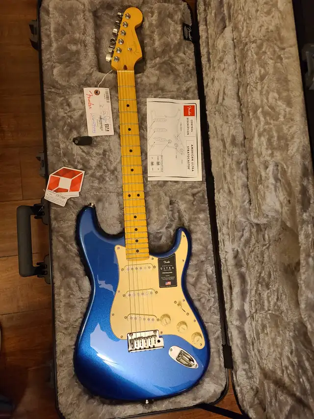Fender American Ultra Stratocaster – Cobra Blue (Brand New)63234473828099121