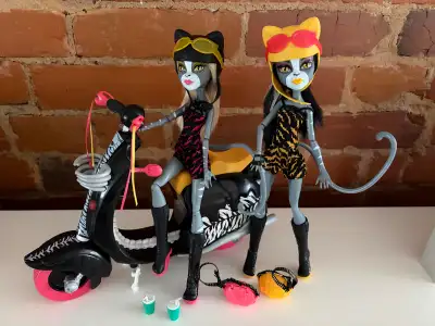 Monster high Meowlody and Purrsephone, View more