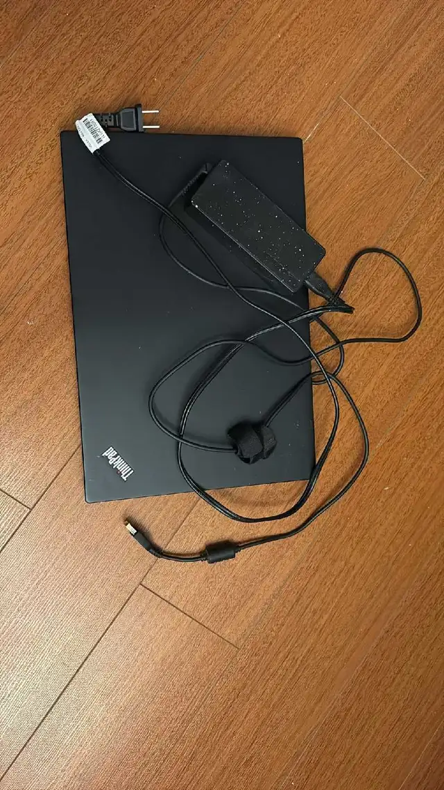 The Lenovo Thinkpad T460s in Laptops in City of Toronto - Image 3