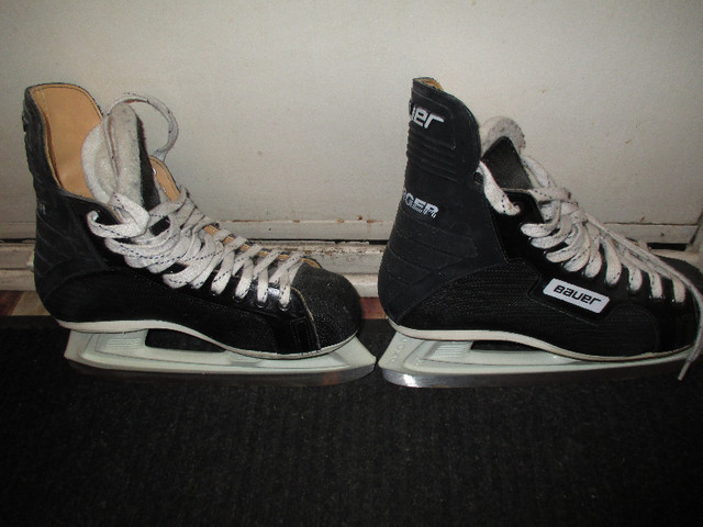 Hockey Skates (Size 7) in Skates & Blades in Mississauga / Peel Region