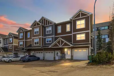 Fully Furnished and Move In ready! 3 Bed / 4 Bath Executive End Unit Townhome in Stone Creek Each la...