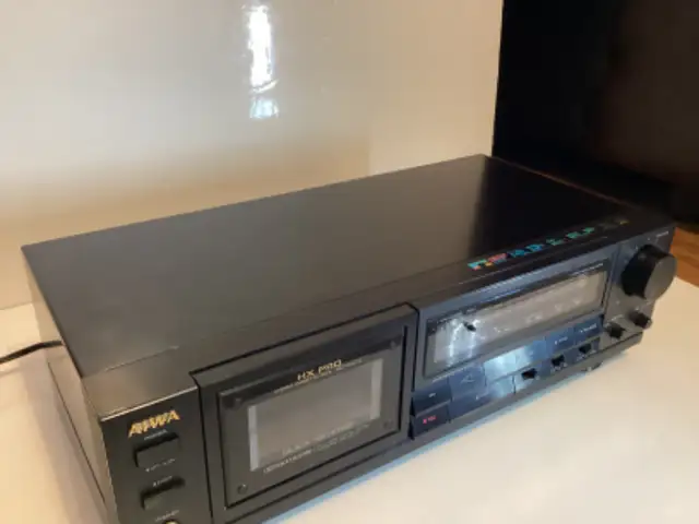 AIWA AD R470 STEREO AUTO REVERSE CASSETTE DECK HX PRO FULL LOGIC in Stereo Systems & Home Theatre in City of Toronto - Image 3