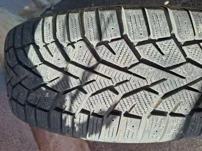 I'm selling winter tires with steel rims 215/60 R17 General Tire Altimax Arctic 12. DIA: 60.1 mm PCD...