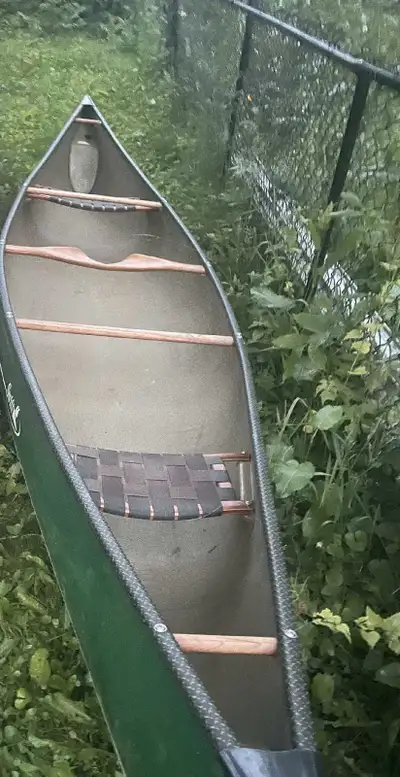 Swift Canoe Prospector 17 Emerald - Champagne Kevlar Fusion Cherry Interior Excellent Condition Pric...