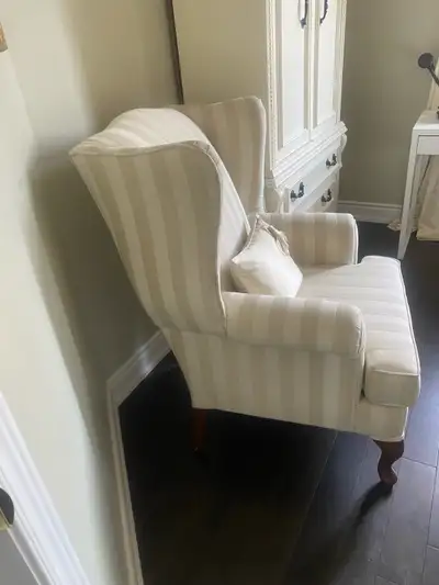 accent chair, View more