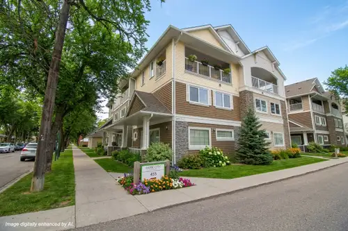 Bright, stylish, well-maintained 1478 3bedroom, thoughtfully designed owner-occupied end-unit town h...