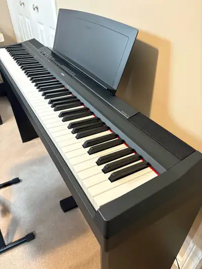 YAMAHA FULL SIZE WEIGHTED PIANO IN EXCELLENT CONDITION, View more