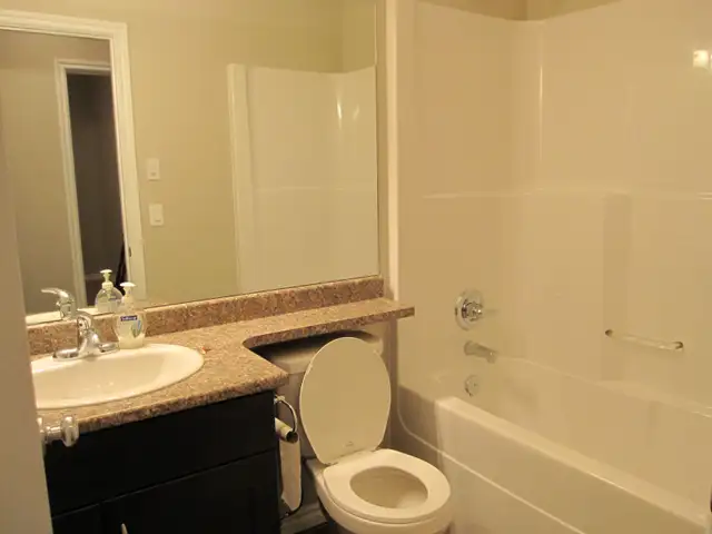 2 Bdrm Lower Level Suite in Willowgrove Neighbour Aug, 0163235244856451123