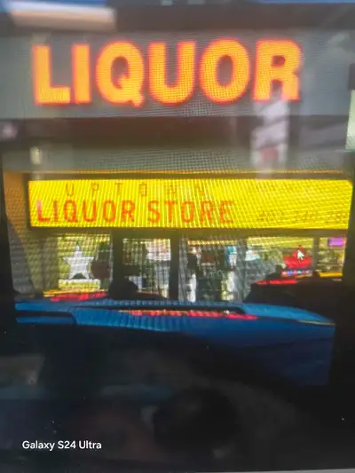 Looking for delivery driver @ uptown liquor store apply in store with resume must have pro serve
