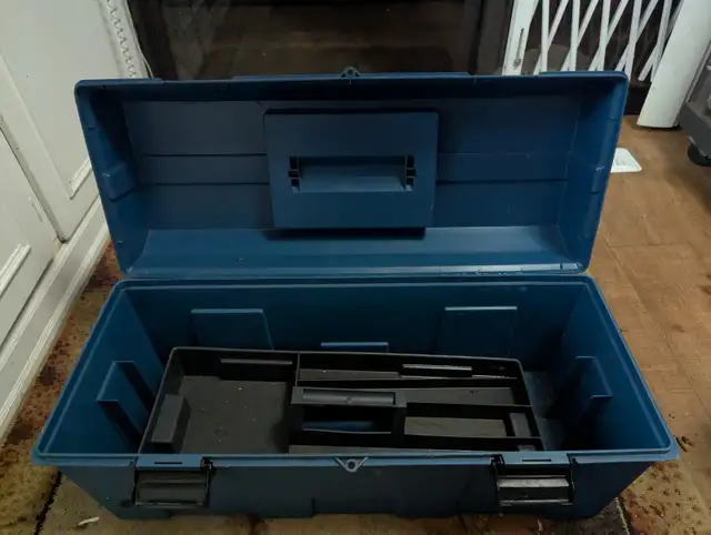 Large Plastic Blue Tool Box523497105282181121