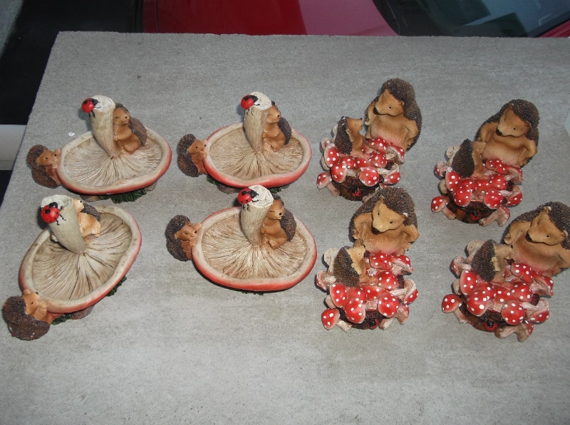 Selling a lot of 8 Hedgehog decorated figurines. Arts & Collectibles Markham / York Region
