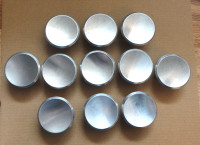 Lot of 11 Aluminum 2" Knobs
