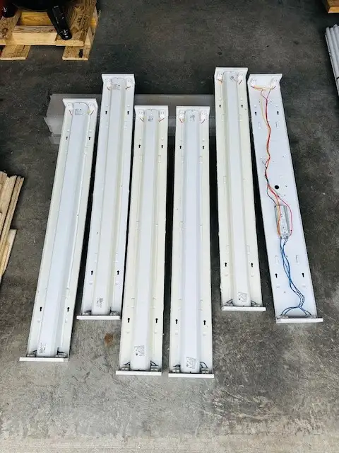 4 each - 4 Ft Fluorescent Light Fixtures - 2 lamp63735877512833121