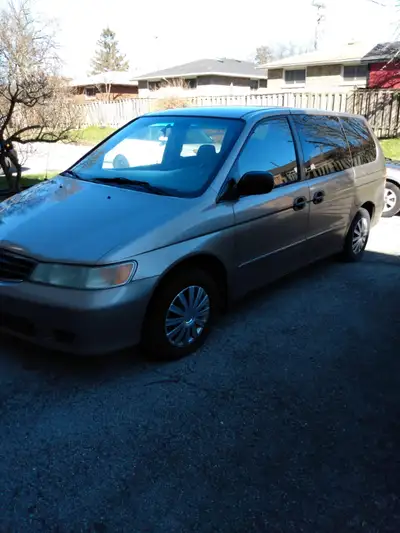 2003 Honda Odyssey FOR SALE, RUNNING CONDITION, BEING SOLD AS IS