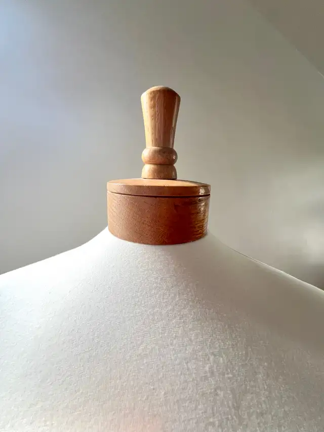 Wood floor Desk Table Vintage Bust Sewing Mannequin in Home Décor & Accents in Markham / York Region - Image 6