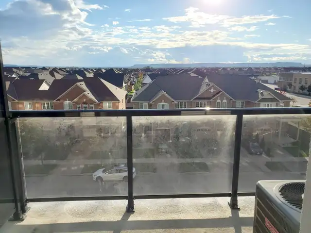 2 bedroom 1.5 bathroom Condo for lease in Milton in Long Term Rentals in Oakville / Halton Region - Image 11