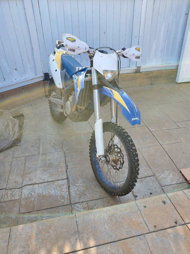 2010 Husaberg FE450 dirt bike in Dirt Bikes & Motocross in Calgary - Image 3