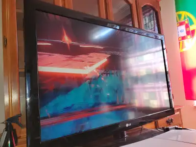 Used 42' lg tv with swivel stand, no remote asking 125