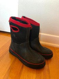 Kids size 2 Neoprene Rain or Slush Boots