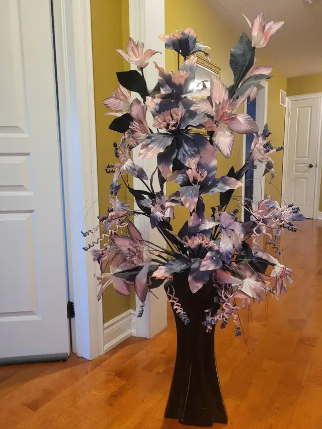 1pc Large Floor Vase, Plastic Flower in Home Décor & Accents in Mississauga / Peel Region - Image 2