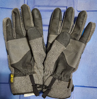 Une paire de gants Mechanix Wear Gr9 - usagé